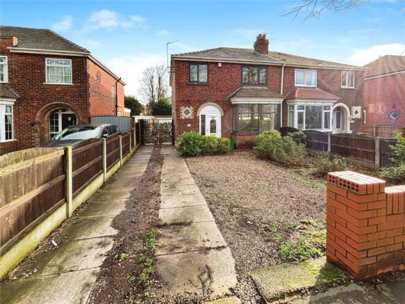 3 bed property, in Thorne Road, £180,000