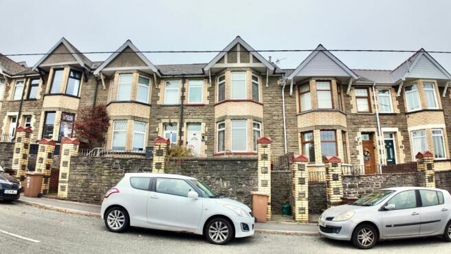 3 bed property, in Church View, £205,000