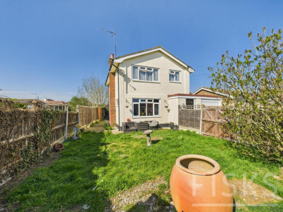 3 bed property, in Caro Road, £325,000
