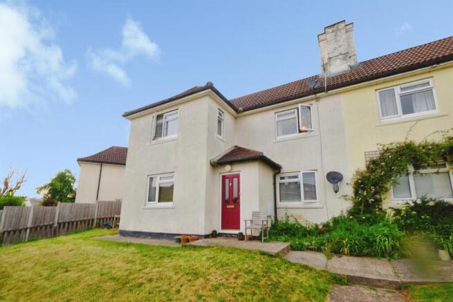 3 bed property, in Bridget Drive, £270,000