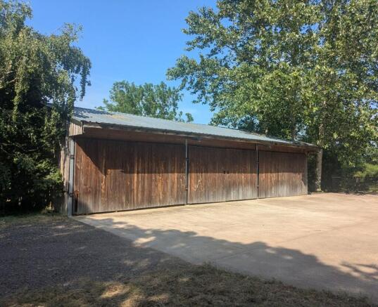3 bed property, in Lot 1 Land And Buildings Off Cricket Field Lane, £500,000