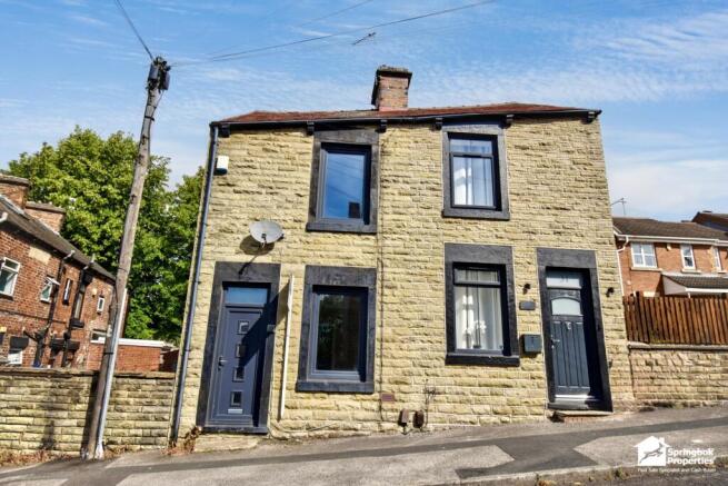 2 bed property, in Keir Street, £120,000