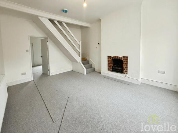 3 bed property, in Curzon Street, £115,000