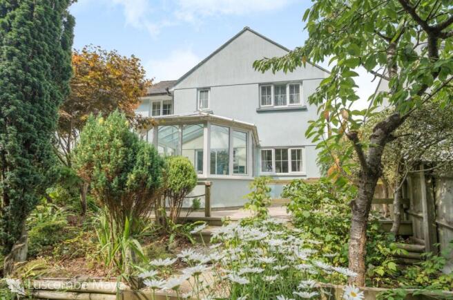 4 bed property, in Aveton Gifford, £615,000