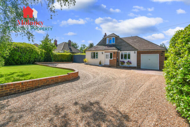 3 bed property, in Rural Broad Oak, £695,000