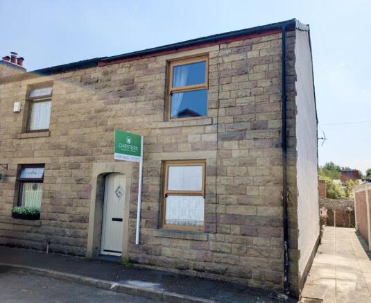 2 bed property, in Harrison Road, £220,000