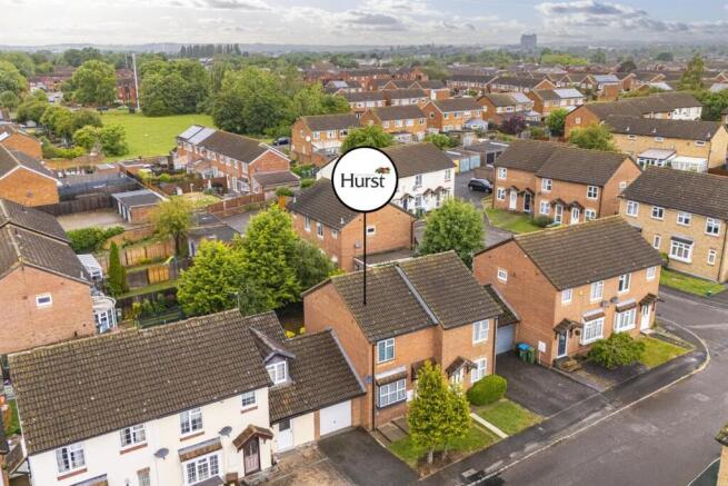 2 bed property, in Ravensbourne Road, £280,000