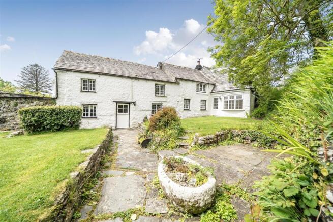 4 bed property, in Lanhainsworth, £425,000