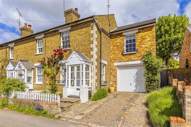 3 bed property, in Common Lane, £700,000