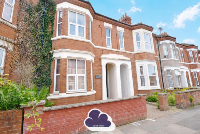 5 bed property, in Northumberland Road, £325,000