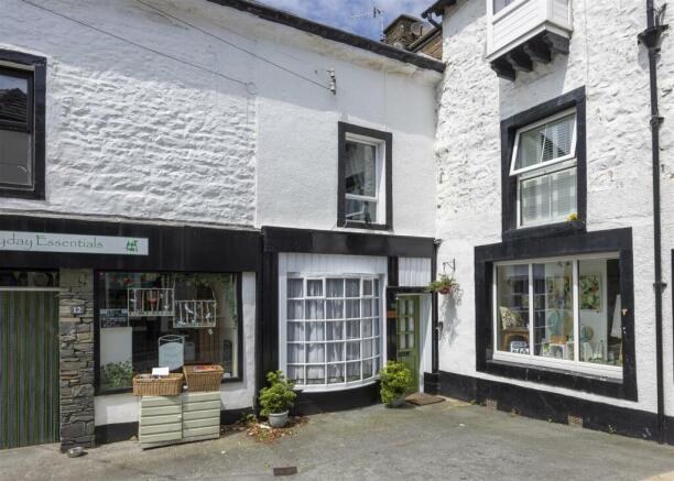 2 bed property, in Little Kier Cottage, £185,000