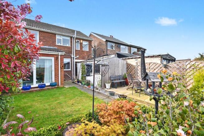 4 bed property, in Nook Road, £400,500