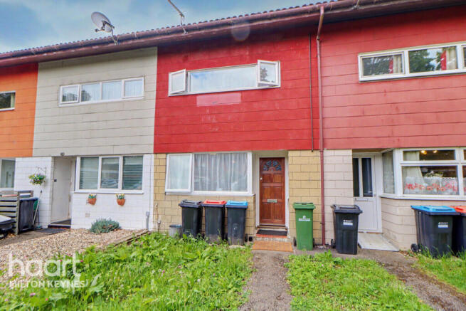 3 bed property, in Sunningdale Way, £240,000
