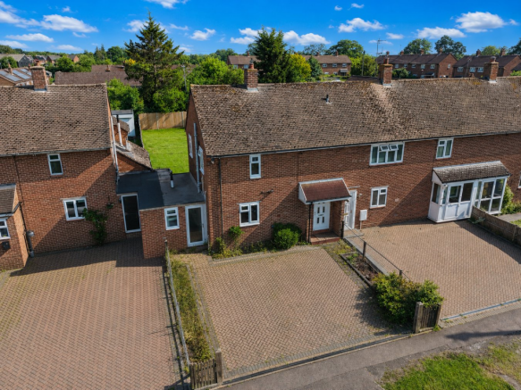 2 bed property, in Friars Road, £425,000
