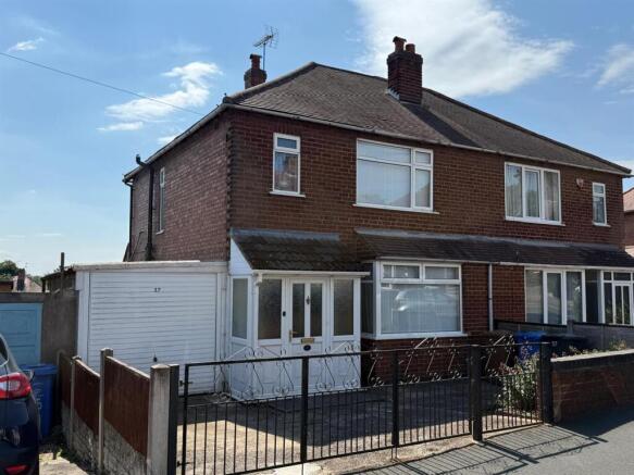 3 bed property, in Madison Avenue, £180,000