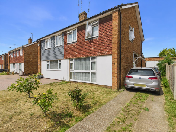 3 bed property, in Milton Road, £585,000
