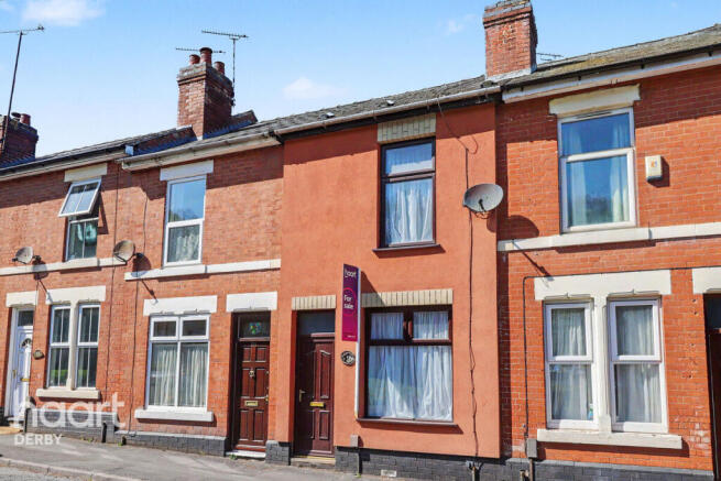 2 bed property, in Boyer Street, £150,000