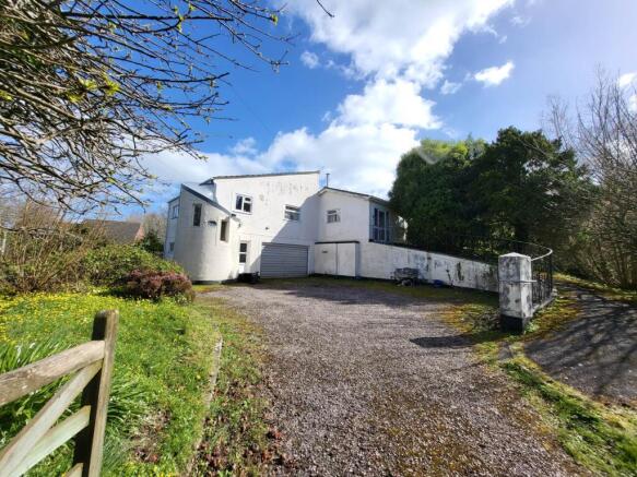 3 bed property, in Hillhead, £425,000