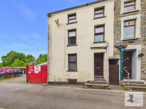 7 bed property, in 36 Drawbridge, £94,000