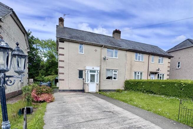 3 bed property, in Cae Person, £180,000