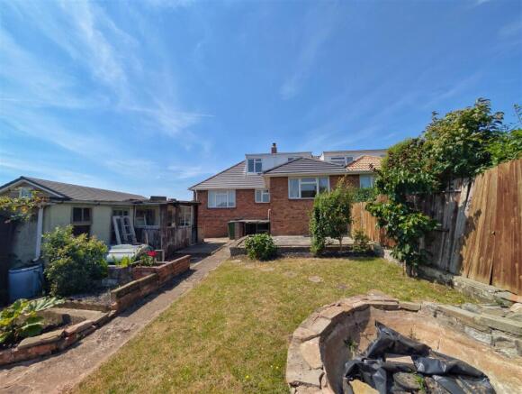 3 bed property, in Kimberley Close, £270,000