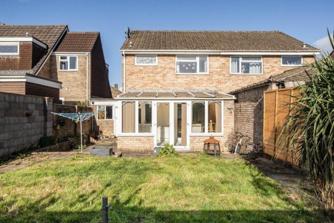 3 bed property, in Somerleaze Close, £310,000