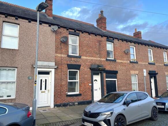 3 bed property, in York Street, £80,000