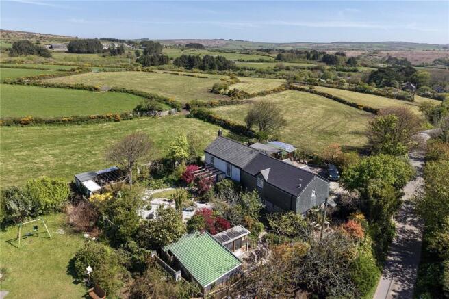 4 bed property, in Lower Ninnis, £625,000