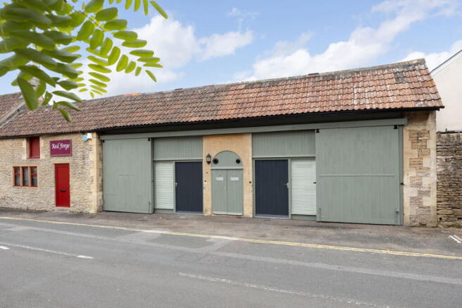 1 bed property, in Station Road, £280,000