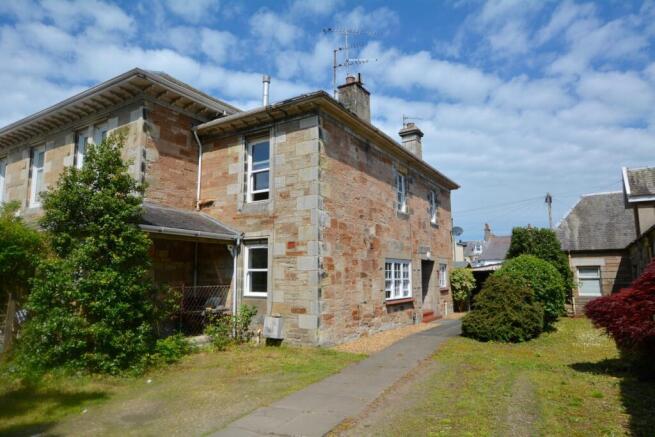 2 bed property, in Flat 3, £165,000