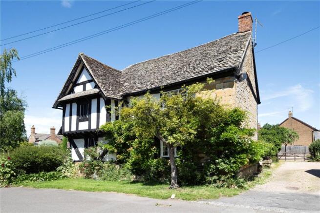 3 bed property, in Atkinson Street, £695,000