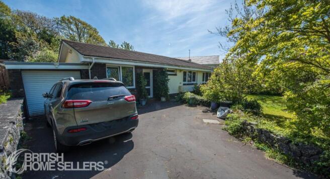 4 bed property, in Derwen Fawr Road, £550,000