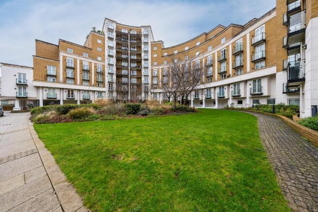 2 bed property, in 2 Palgrave Gardens, £1,000,000
