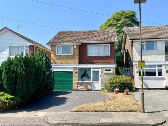 3 bed property, in Woodway, £290,000