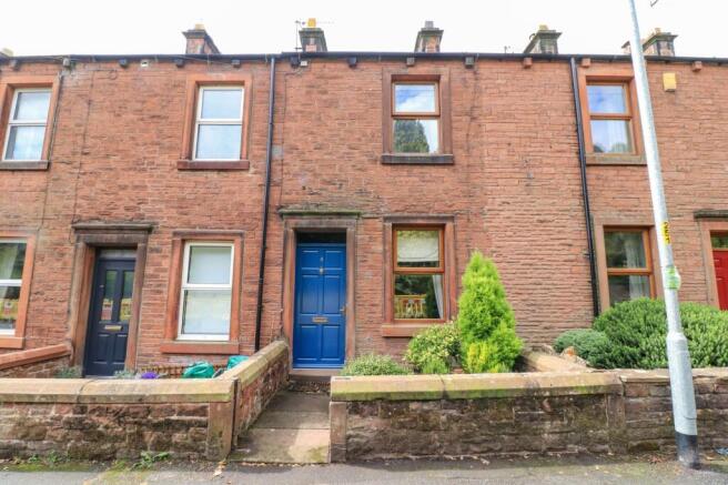 2 bed property, in Beacon Edge, £180,000