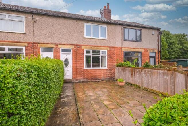 2 bed property, in Stocks Crescent, £179,500