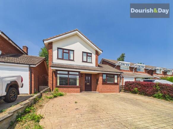 3 bed property, in Shelley Close, £235,000