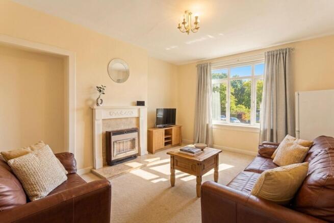 3 bed property, in Dundas Street, £150,000