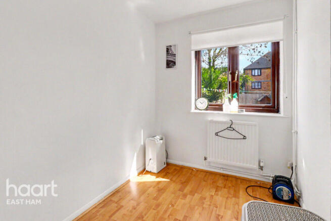 3 bed property, in Swallow Street, £475,000