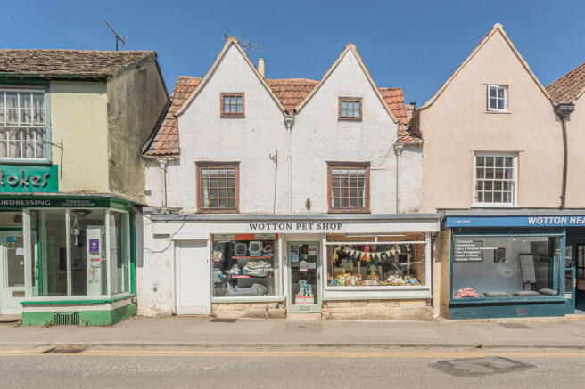 3 bed property, in High Street, £395,000
