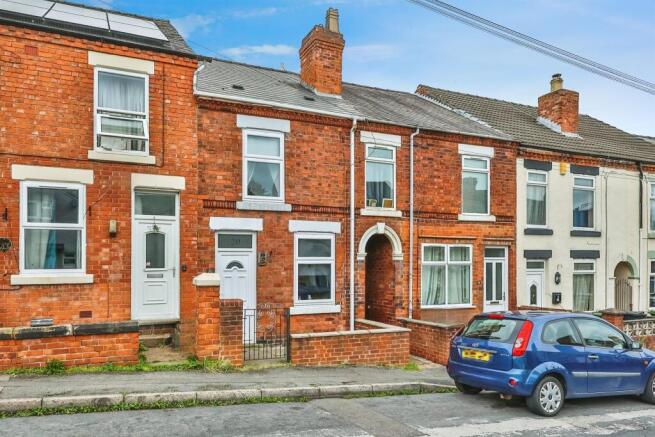 3 bed property, in Sedgwick Street, £160,000