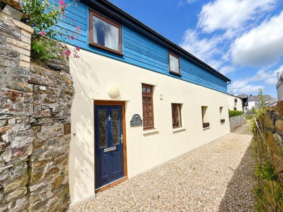 3 bed property, in Castle Street, £260,000