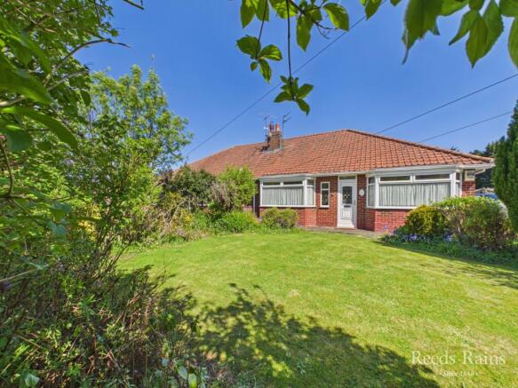 3 bed property, in Longdales Lane, £230,000