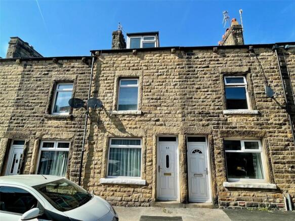 3 bed property, in Norfolk Street, £130,000