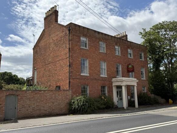 Land, in Lathbury Manor, £600,000
