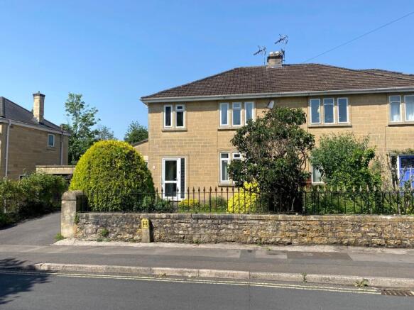 3 bed property, in Cedric Road, £690,000