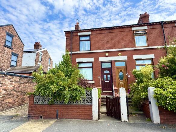 3 bed property, in Borough Road, £110,000