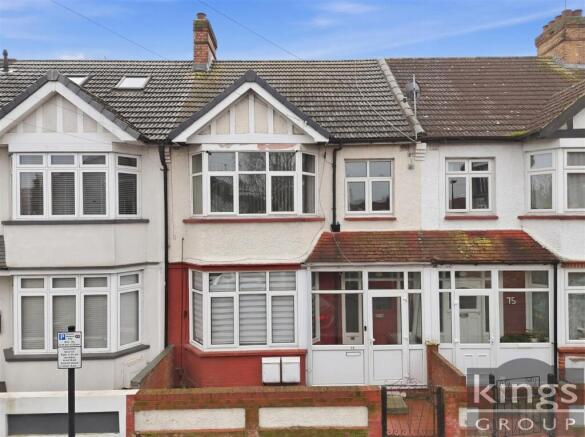1 bed property, in Holcombe Road, £370,000