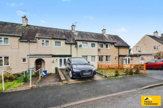 3 bed property, in Firs Road, £225,000