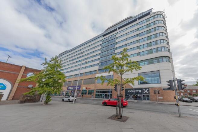 1 bed property, in Huntingdon Street, £80,000